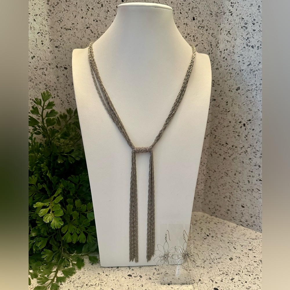 Silver tone multi strand knotted fine chain necklace set